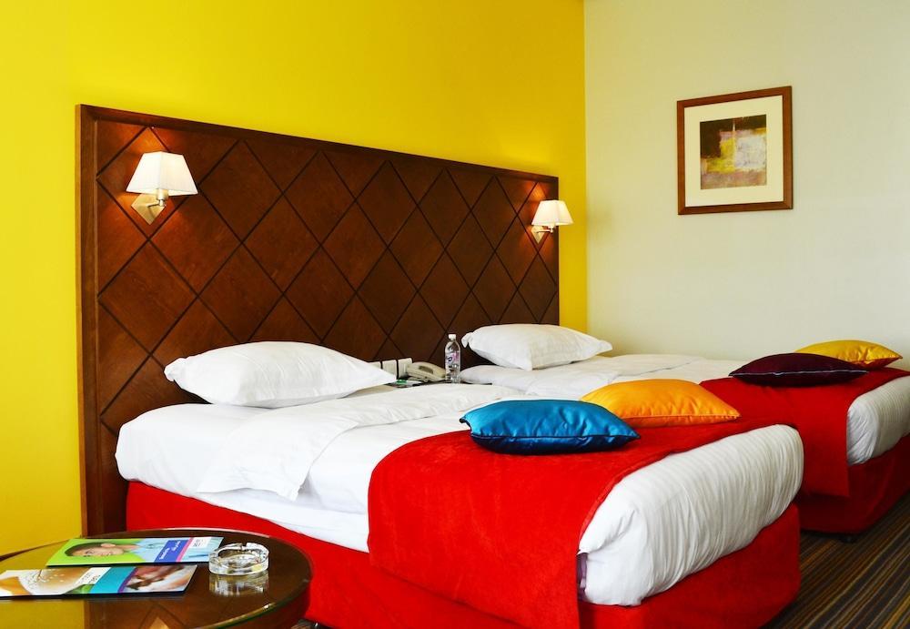 Park Inn By Radisson El-Huber Dış mekan fotoğraf