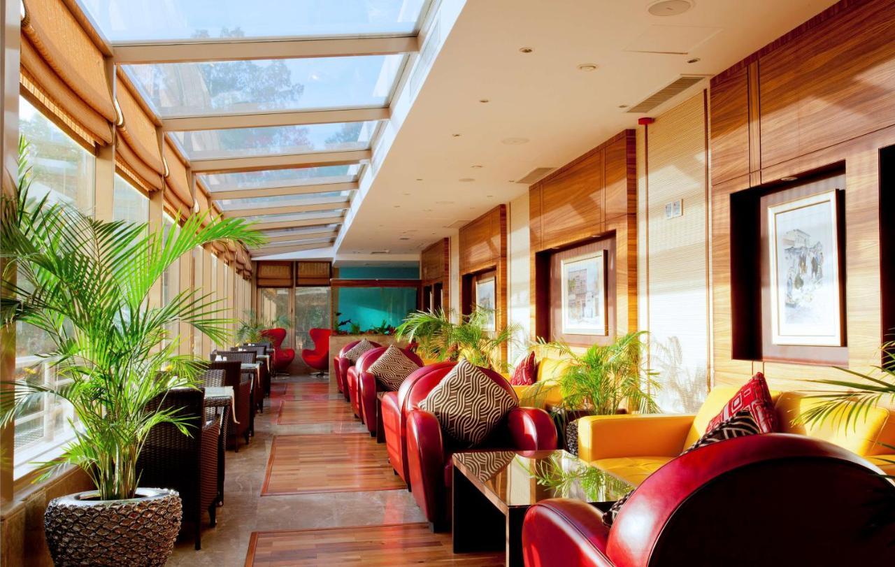 Park Inn By Radisson El-Huber Dış mekan fotoğraf