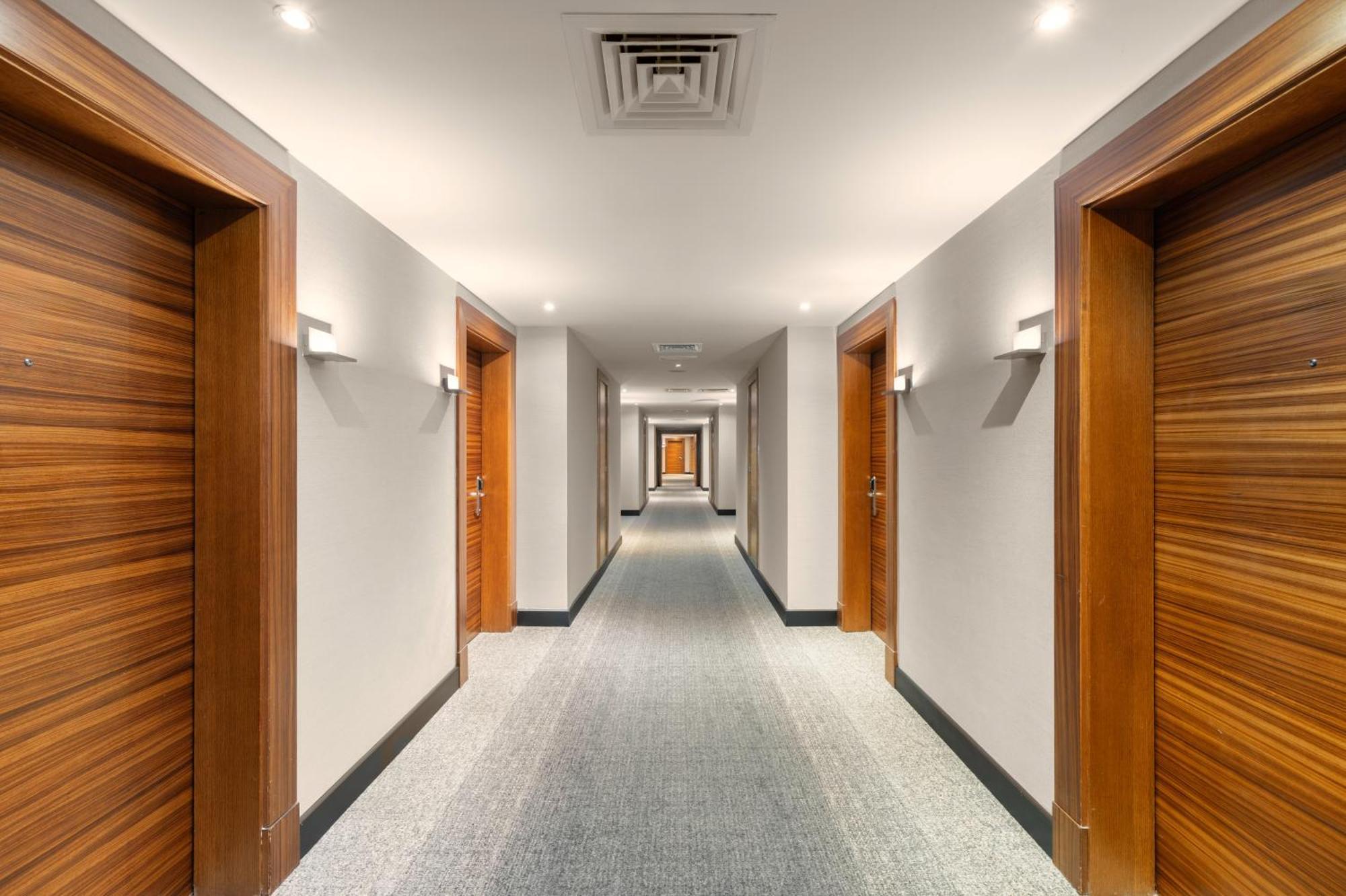 Park Inn By Radisson El-Huber Dış mekan fotoğraf