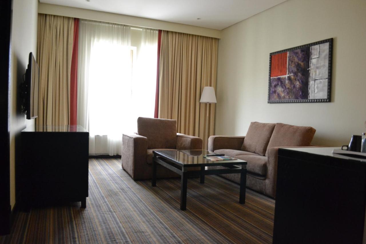 Park Inn By Radisson El-Huber Dış mekan fotoğraf
