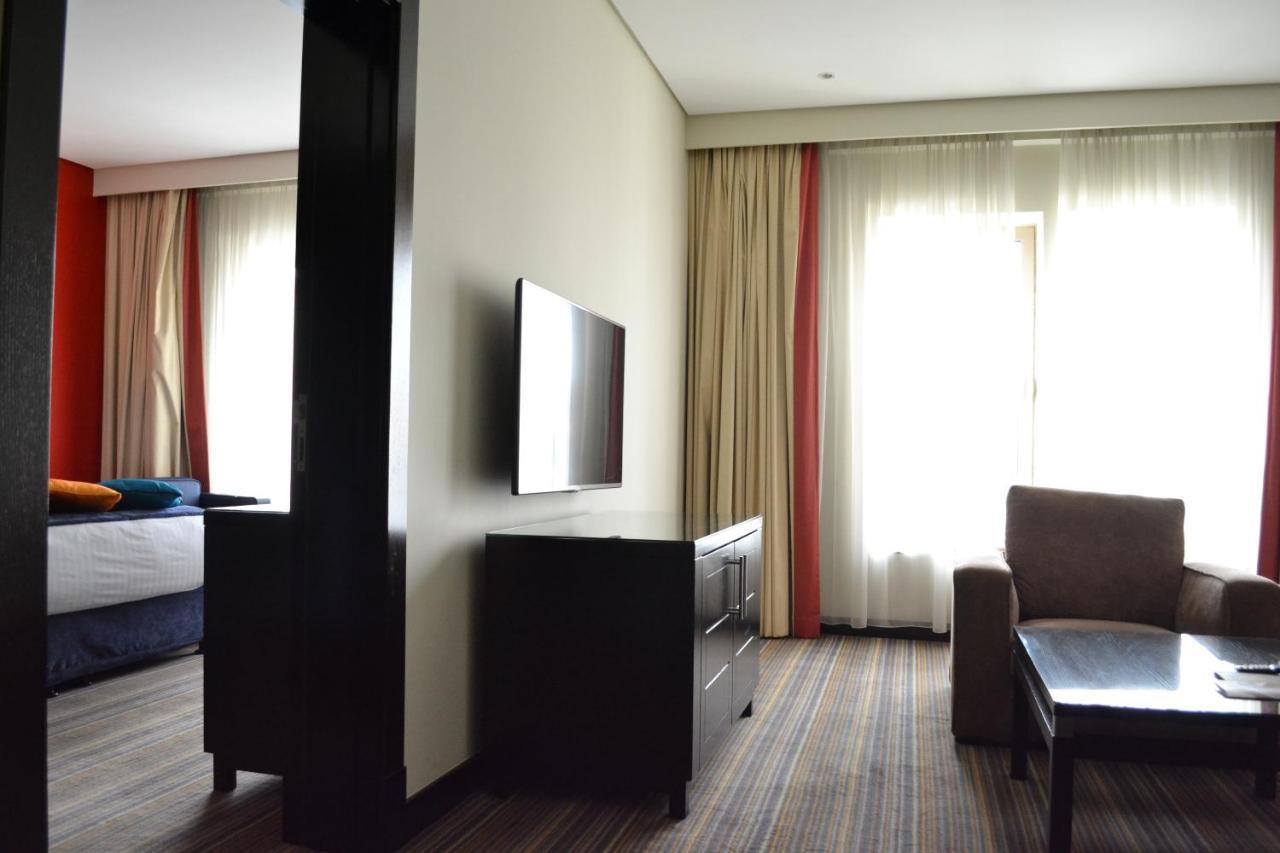Park Inn By Radisson El-Huber Dış mekan fotoğraf